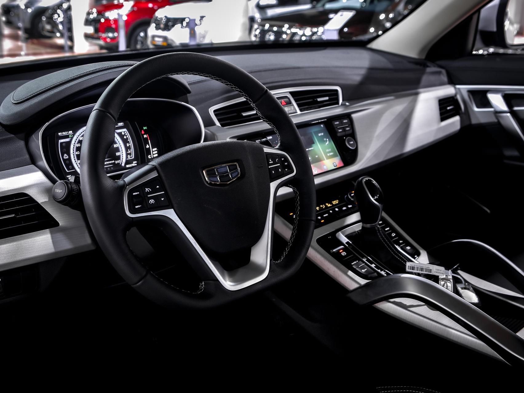 Geely atlas в наличии. Geely atlas в наличии