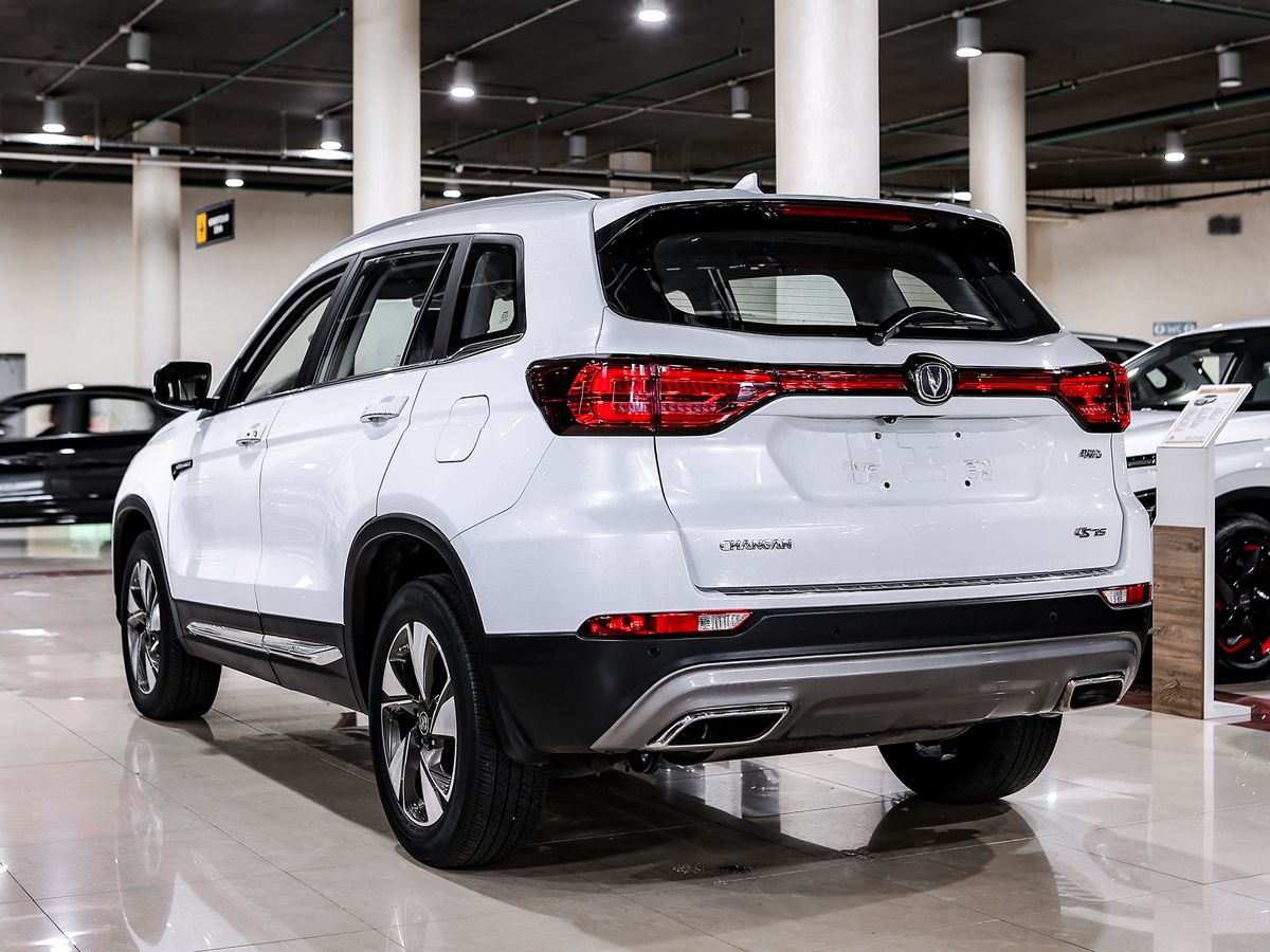БУ автомобиль Changan CS75