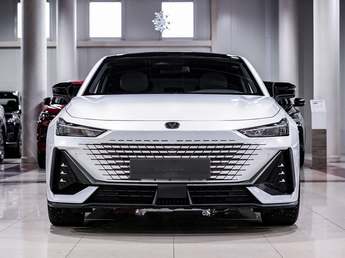 БУ автомобиль Changan UNI-V
